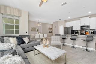 4817CO TOWNHOUSE 4 BEDROOMS & 3 BATHROOMS + POOL - Kissimmee - 4