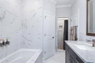 Chic 5 Bedroom Home Near French Quarter - 6