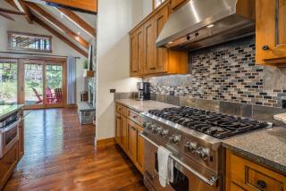 Suncadia 3 Bedroom Home with Hot Tub, Game Room, Xbox, and Pop A Shot - Cle Elum - 3