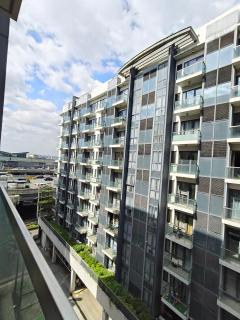 LDN CRIB 7D - CondoTel near Airport T3 - Manila - 1