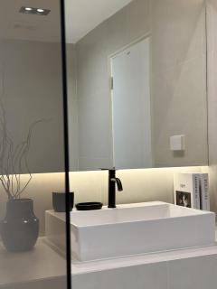 Modern Luxury Suite King-Bed & for Easy Travel - Chiang Mai - 2