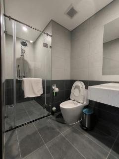 2PN2wc Beverly BE61916 - Gò Công - 6