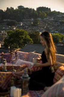 Lijiang Hearing Flowers Hall Flowerless B&B - 8