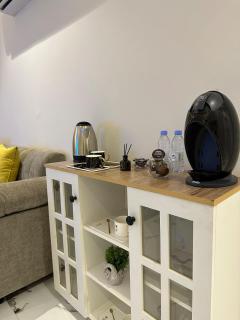 غرفه وصاله انيقه بمدخل ذكي حي العقيق - 7