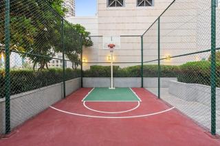 Walk to Dubai Mall 2BR Apartment with Balcony and Pool - 4