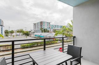 Blueground Hollywood pool wd nr beach MIA-122 - Miami - 7