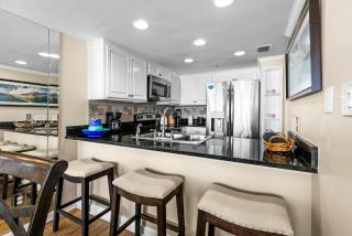 One Seagrove Place 1406 - 1