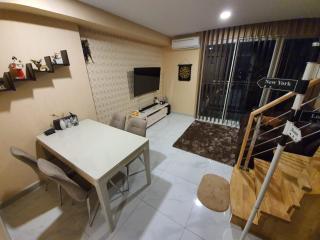 Huge Family Room Jati Junction - Pool & Gym - 0