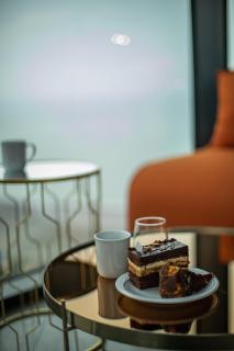 Bellevue Residence, 18th floor - 5