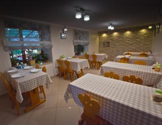 Pokoje i Apartamenty U DRAGONKA Śniadania i Obiady - 9