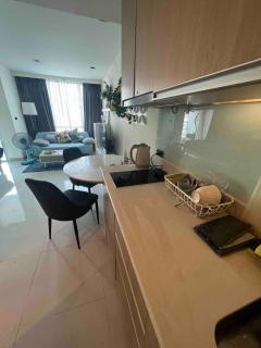 Stunning Unit situated in Pattaya - 1