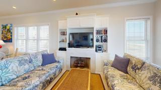 A Place of Grace-Sunset Beach-Beachfront-Pet Friendly-Community pool - St. George Island - 7