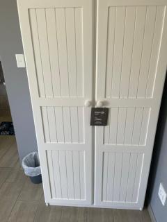 York-R102 Airport Road - Modern Comfort - 1