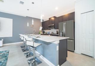 2472PB TOWNHOUSE 4 BEDROOMS & 3 BATHROOMS + POOL - Kissimmee - 1