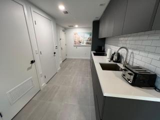 227-2113IC DOWNTOWN MIAMI STUDIO - Miami - 2
