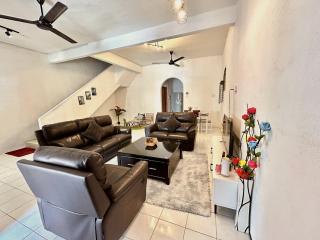 Cozy 10 Entire House 4 Bedroom At Alma Bukit Mertajam - Bukit Mertajam - 4