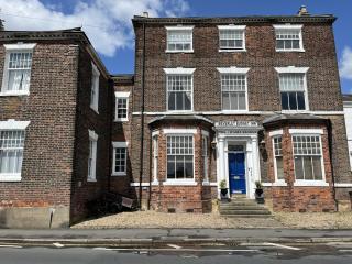 Beverley Budget Inn - 9