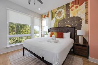Music City Abode and Cowgirl Up Dual Townhomes - Nashville - 6