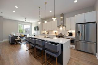 Two Townhomes- Rooftop Lounges- Hot Tub- Game Room - Nashville - 2