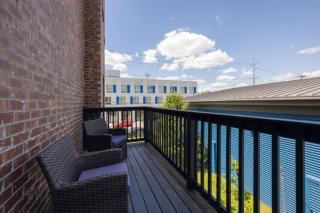 WeHo Indie Villa 3 Bedroom 3 Bath Just 1.3 Miles to Geodis - Nashville - 7