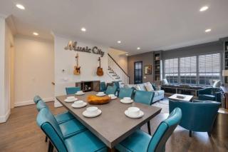 WeHo Indie Villa 3 Bedroom 3 Bath Just 1.3 Miles to Geodis - Nashville - 6