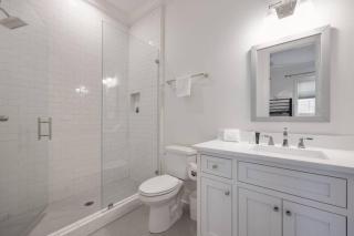 WeHo Indie Villa 3 Bedroom 3 Bath Just 1.3 Miles to Geodis - Nashville - 3