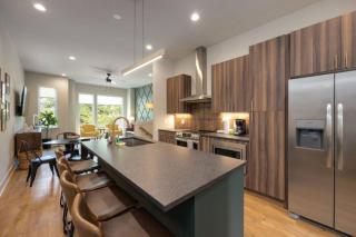 Tennessee Whiskey Townhome 4BD 4.5BTH - 7