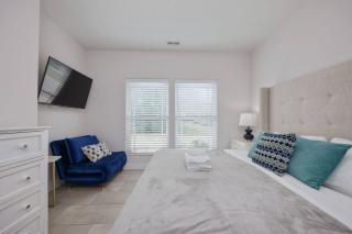 Blue Horizon - Hot Tub - Dual Rooftop Balconies - 3