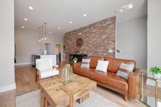 Urban Escape Rooftop Lounge with Skyline Views - Nashville - 5