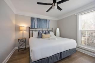 The Americana 4 Bedroom 3.5 Bath Central Luxury Home - 5