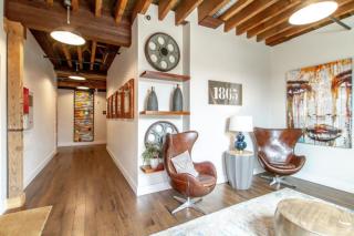 Stylish Apartment with Urban Charm - Nashville - 2
