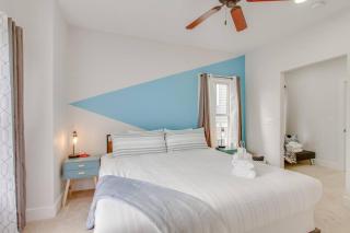 Vibrant Trendy Two Bedroom Home Near Marathon Village - Nashville - 1