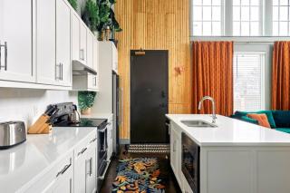 Urban Jungalow Bungalow - Nashville - 0