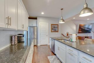 Modern Eastside Escape - 8