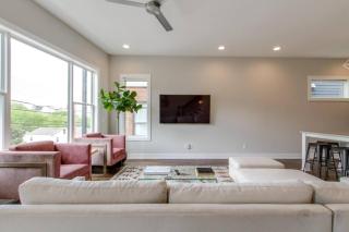 Ultra Large Deck Skyline Views - Nashville - 2