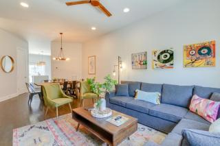 Music City Hangout with Rooftop Views and Game Room - Nashville - 1