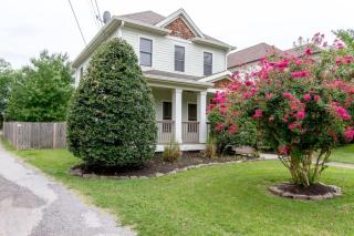 Southern City Comfort Huge Private Backyard - Nashville - 1