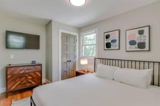 Lovely Three Bedroom Home Historic Franklin Quadplex - 8