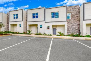 Magical Retreat near Disney and Universal with Pvt Pool - 3