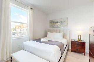 Elegant 5BR with Pool, Close to Disney and Universal - Davenport - 4