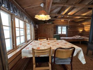 Family cabin by the lake at Haugen, Femundsmarka - Elga - 6
