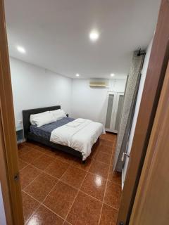 Home BCN - Santa Coloma de Gramanet - 4