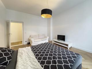 HolidayHome Apartments I Spacious 67sqm in Berlin Friedrichshain - 3