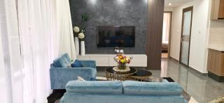 Stylish 2 Bedroom Serviced Apartment with Study, Your Urban Retreat - 9