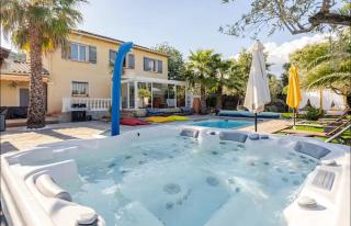 Villa des 14 oliviers Piscine et Spa - Le Luc - 8