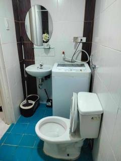 7th Floor Studio Type Unit with City View - Manila - 1