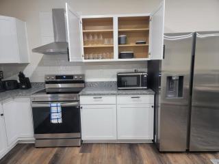 Charming 4BR New Home Columbus With Garage Parking - Columbus - 5