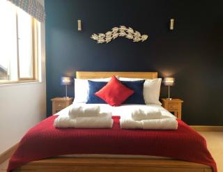 Grebe Lodge - South Cerney - 6