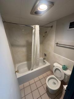 Discovery Inn Lafayette - 1