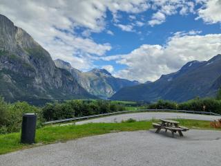 timber cabin Eresfjord med båt til leie - Øverås - 4